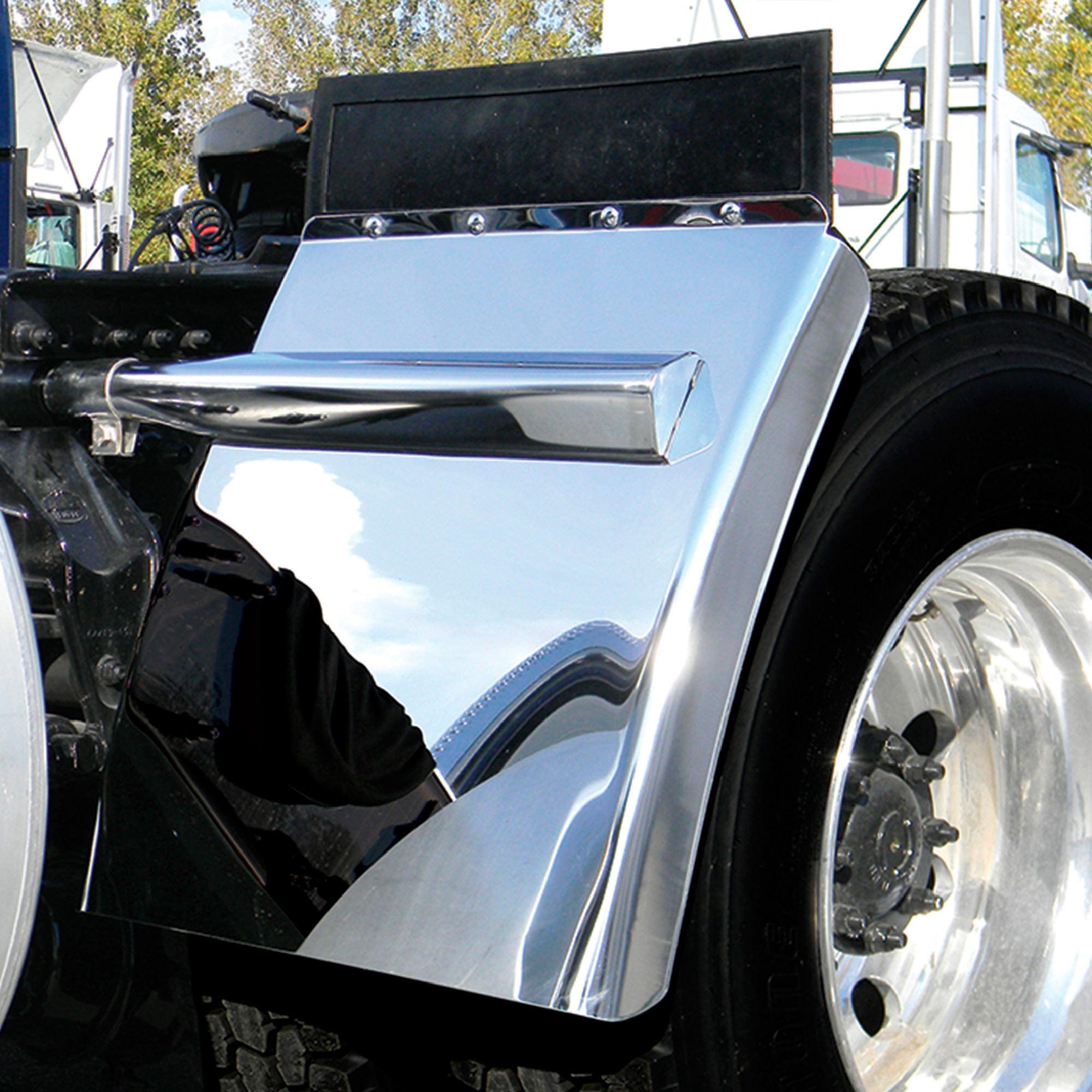 Trux Accessories Premium Quarter Truck Fender Kit, 24in.L, Model# TFEN-Q10